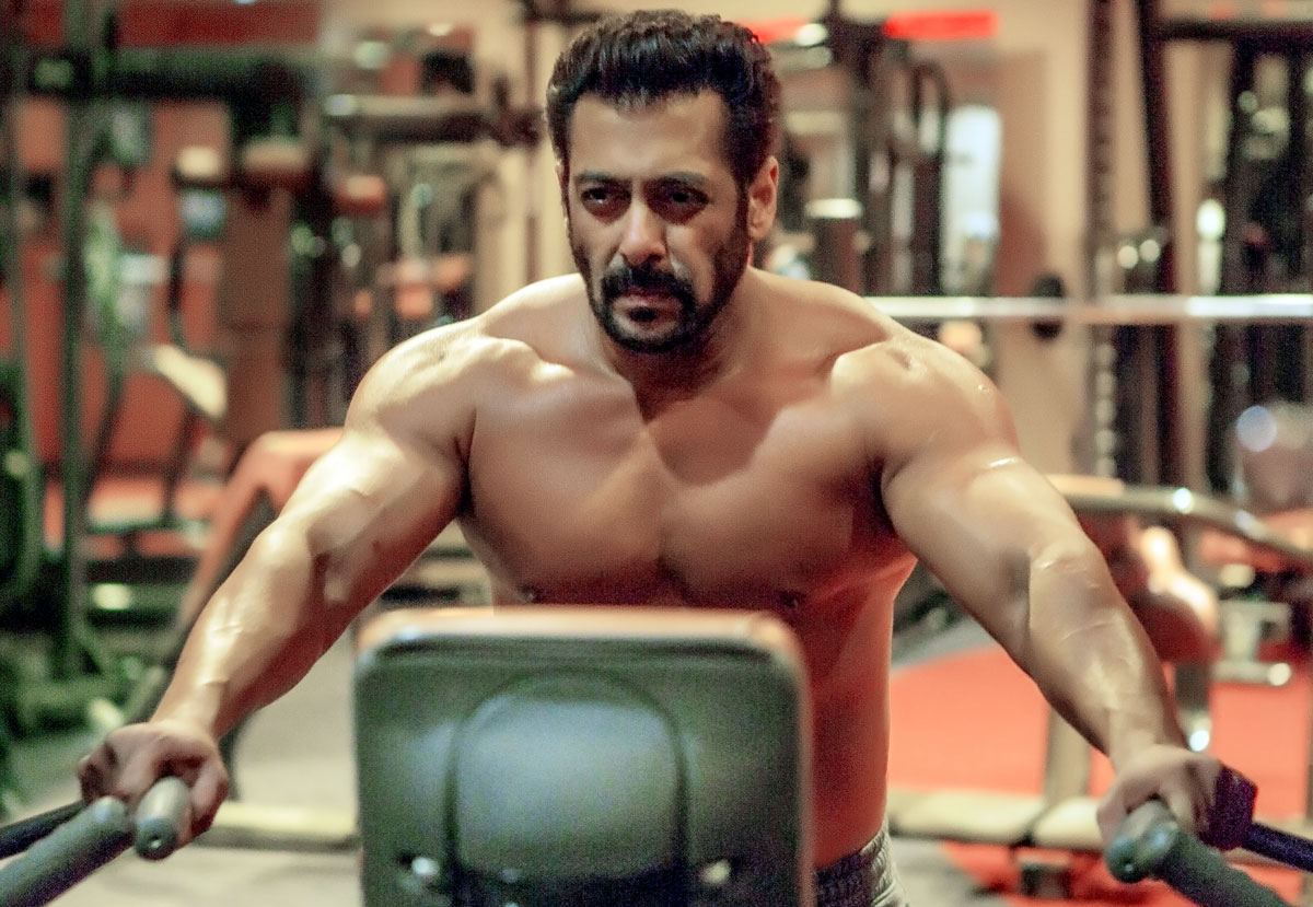 Salman khan’s latest shirtless pic will inspire you to pump iron | Cine