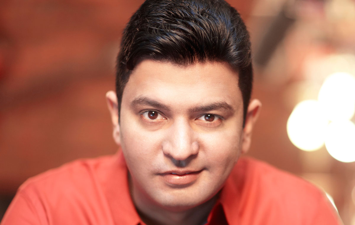 Bhushan kumar flags off year of singles with armaan malik in ghar se nikalte hi