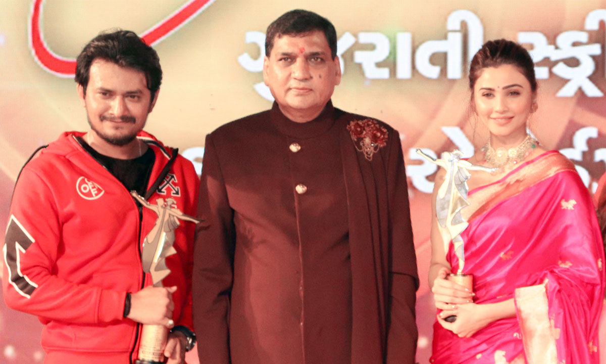 Bollywood celebrities at 19th Transmedia Gujarati Screen & Stage Awards