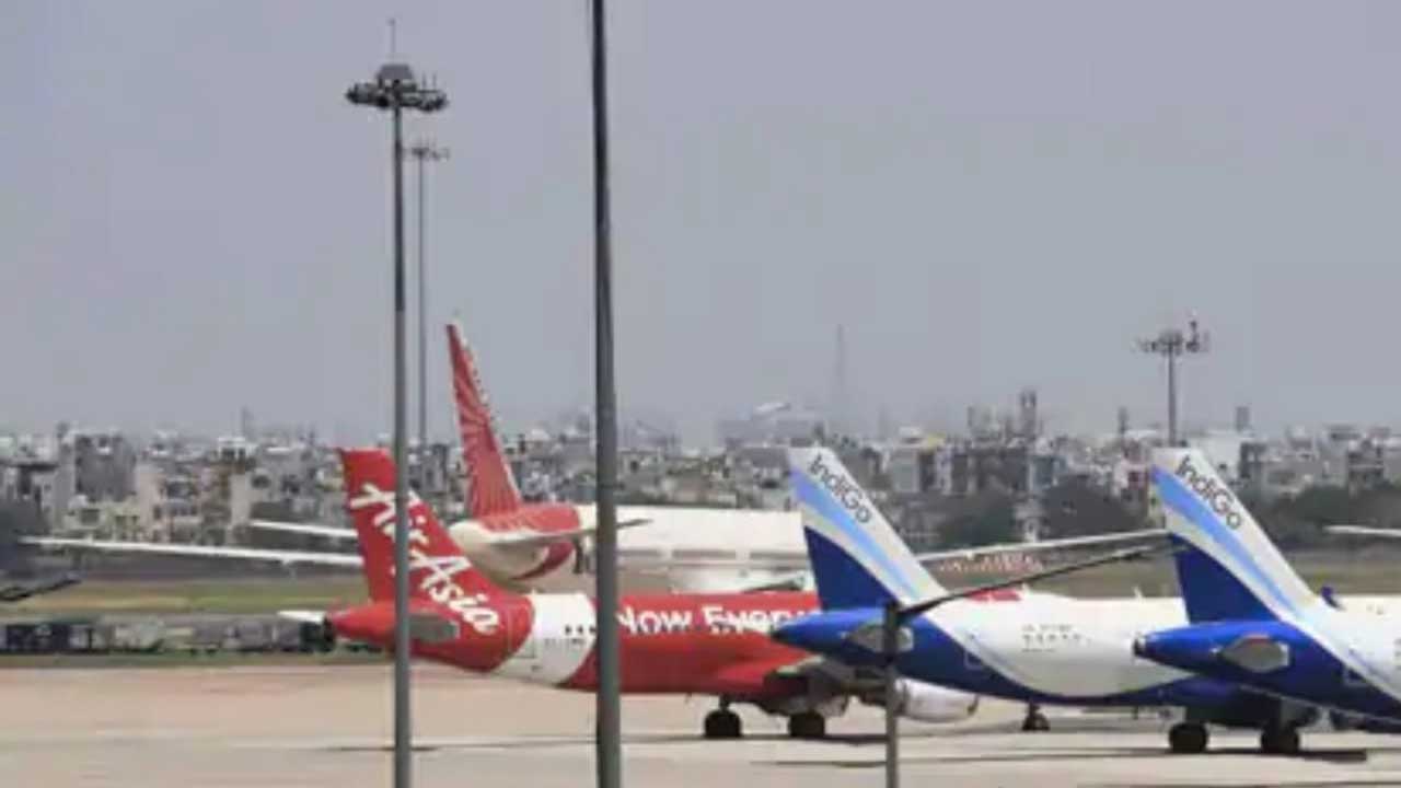 Domestic Flights From Monday, Minister Says Middle Seats Can’t Be Vacant