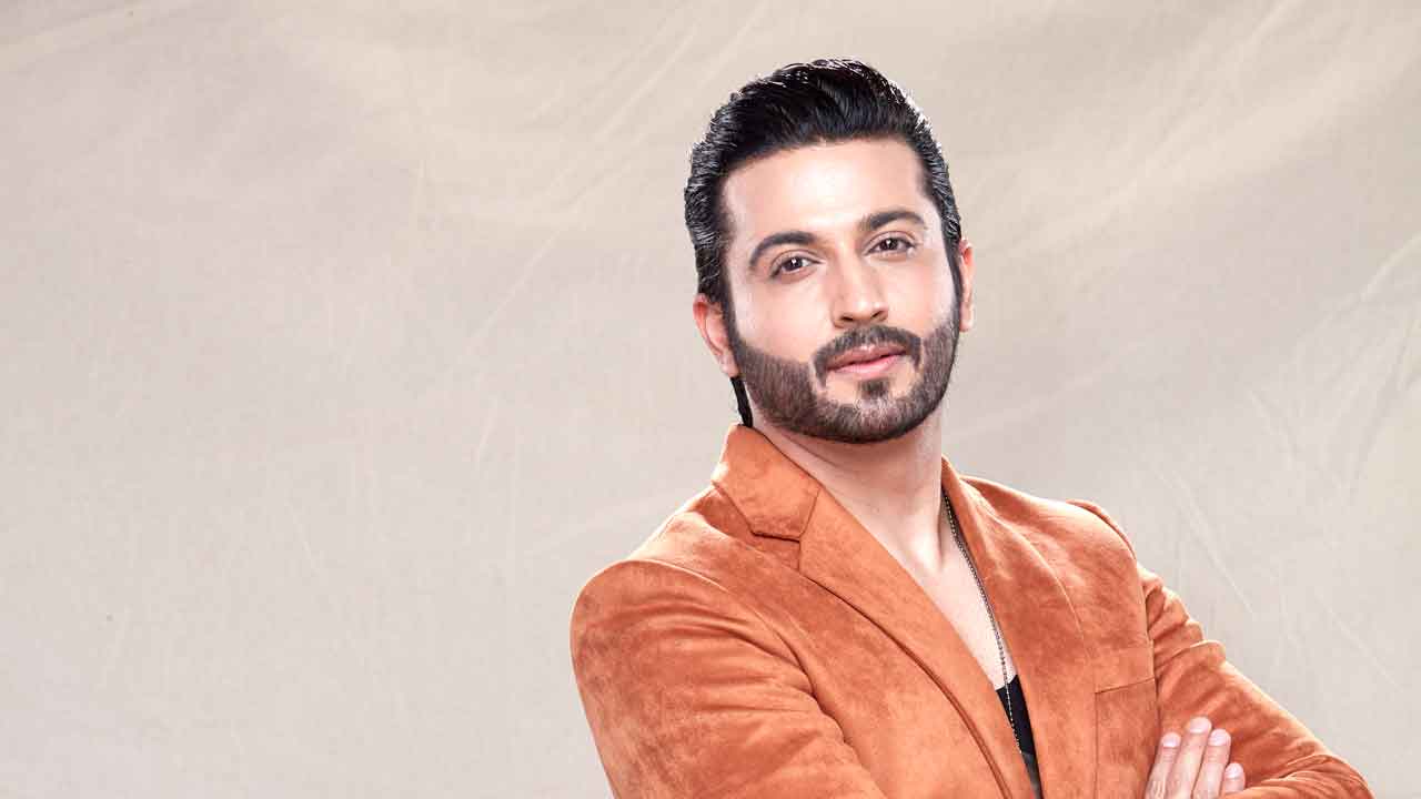 Dheeraj Dhoopar : Opening up a restaurant seems like a decent option for me