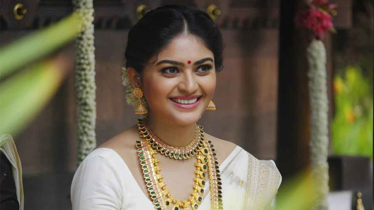 Vaibhavi Shandaliya is setting fashion goals this Onam season with her latest look