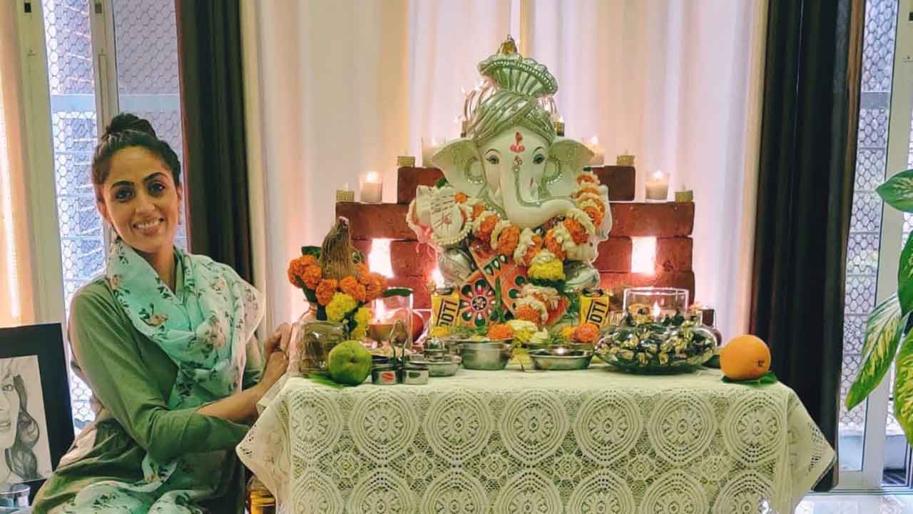 Monika Khanna requests, ‘Please bring stationary as an offering for Ganpati’