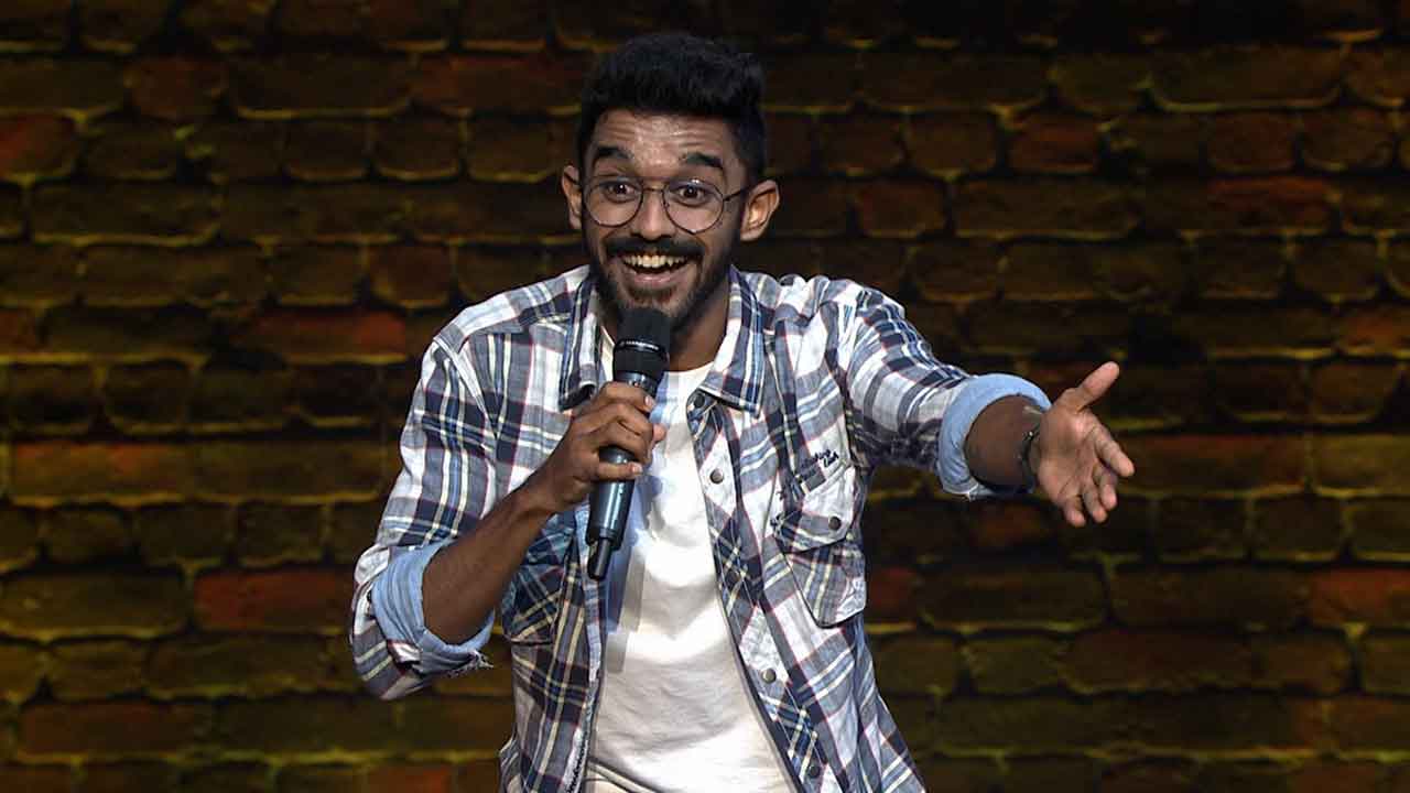 Abhishek Kumar is the winner of Comicstaan Semma Comedy Pa