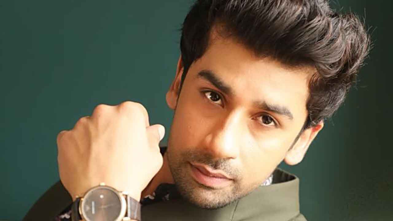 ‘Toshu Baby’ aka Aashish Kedar Mehrotra from ‘Anupamma’ is getting pat on the back from the audiences