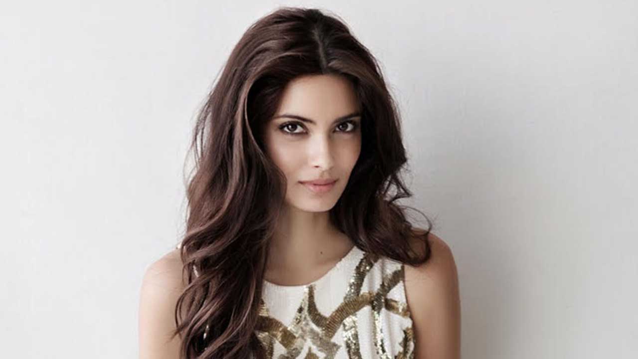 Diana Penty’s ‘The Khaki Project’ raises 17 lakh to help 5800 police personnel in Mumbai