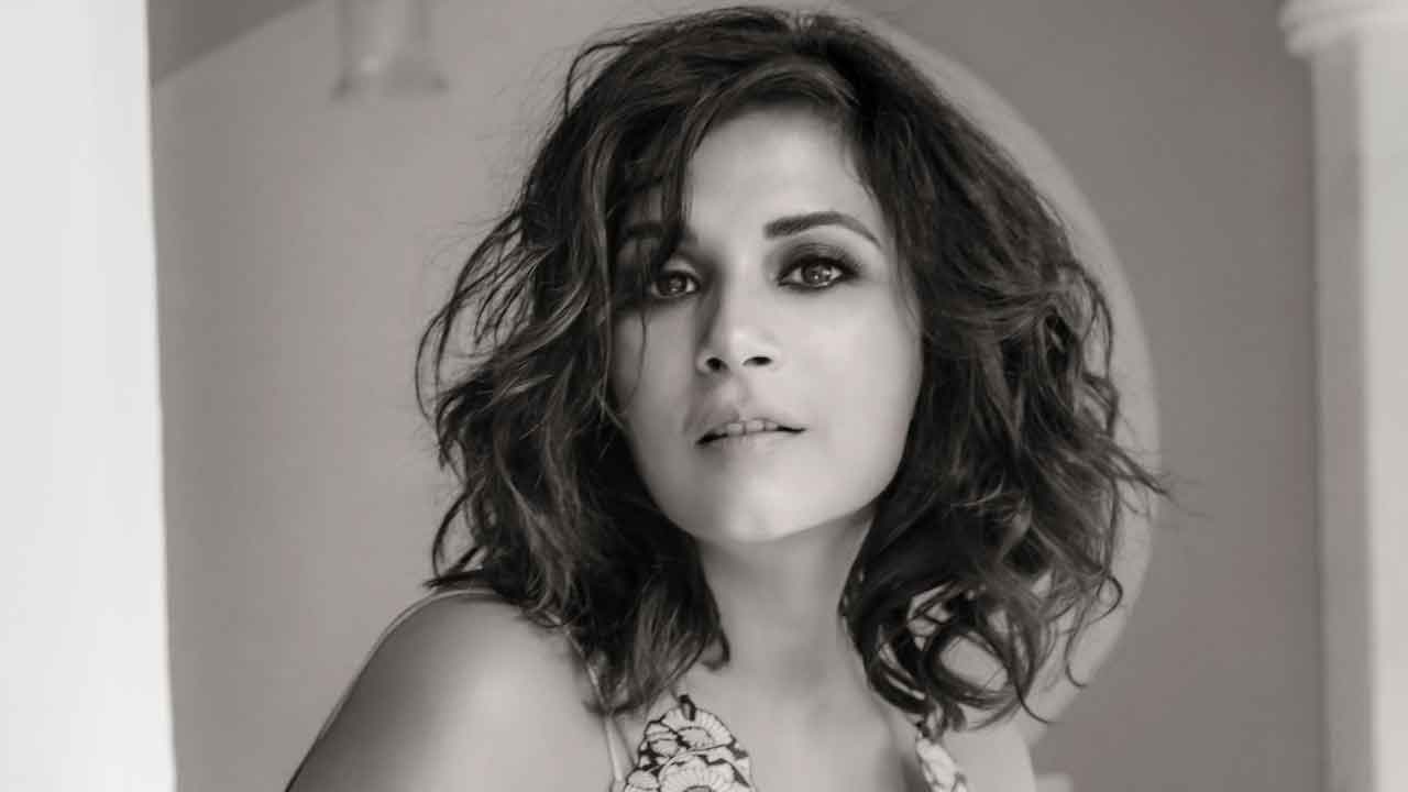 To stay authentic to the character Richa Chadha takes lessons in Urdu Shayri