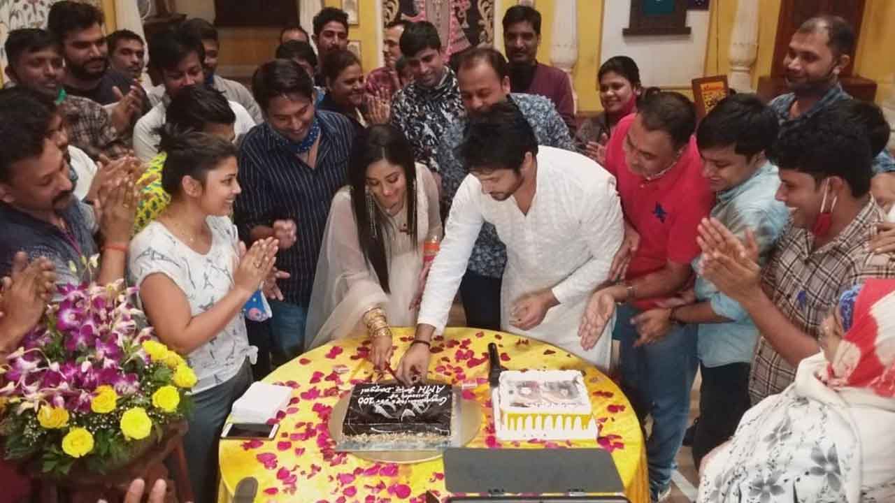 Dangal TV’s Aye Mere Humsafar completes 100 episodes.