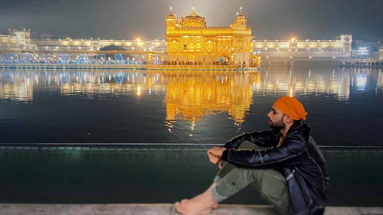 ‘Gully Boy’ Siddhant Chaturvedi sought blessings at Golden Temple