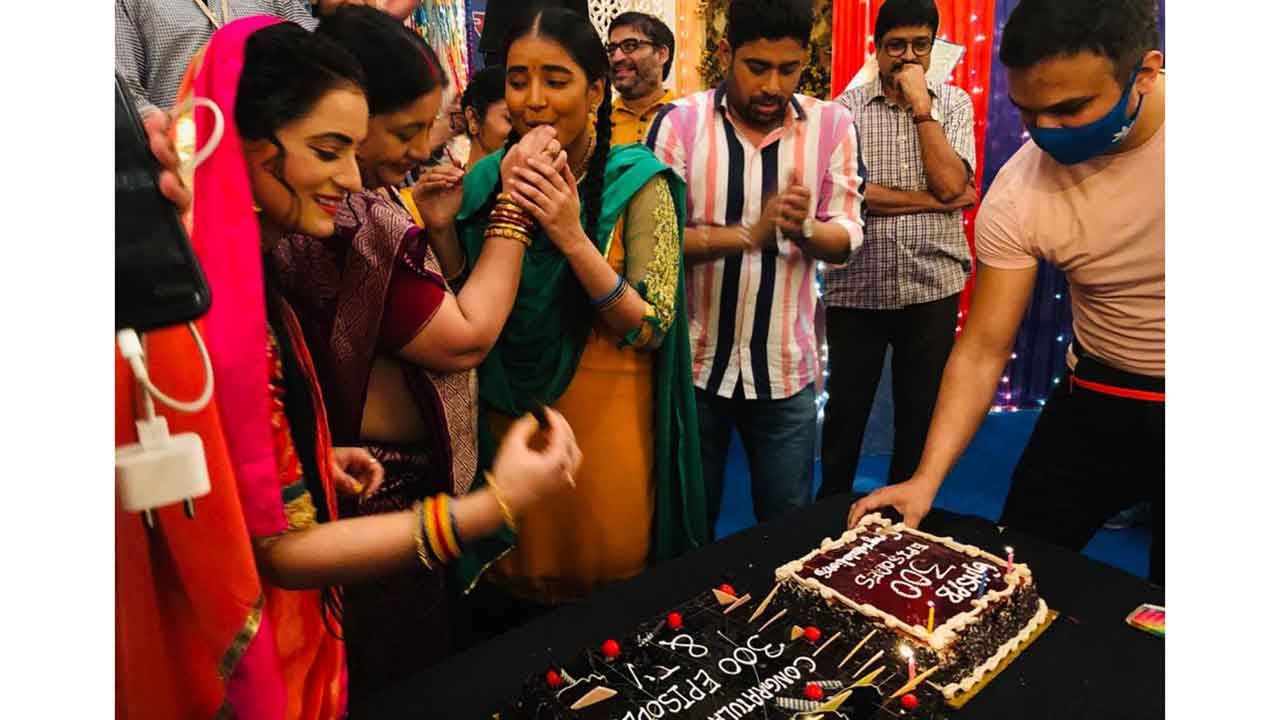 ‘Gudiya …’ garners viewer’s support, completes 300 episodes!