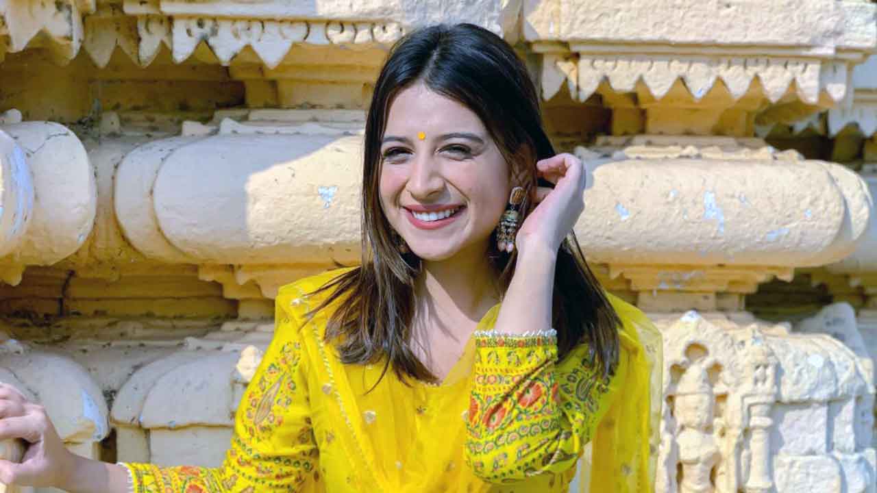Benafsha soonawalla slays it in an indian yellow outfit in a picturesque backdrop