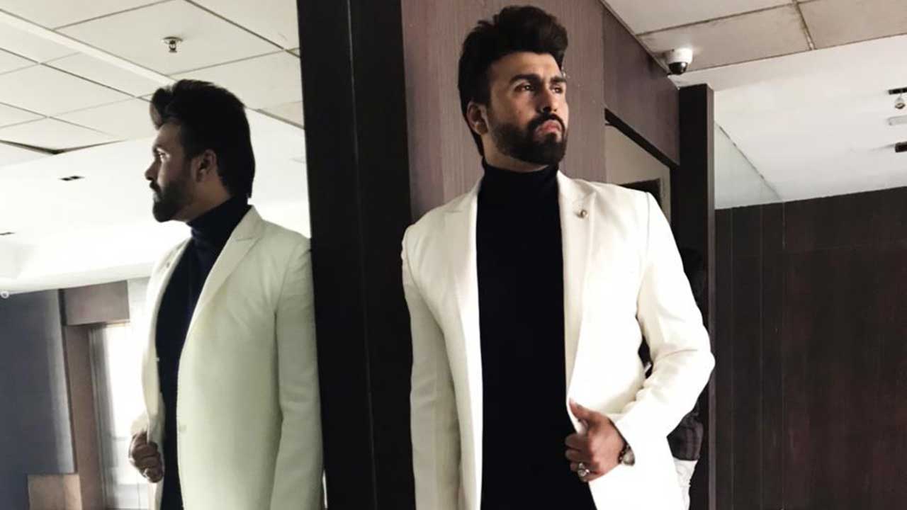 Aarya Babbar shoots 18 hours nonstop  to complete his short film tijori.