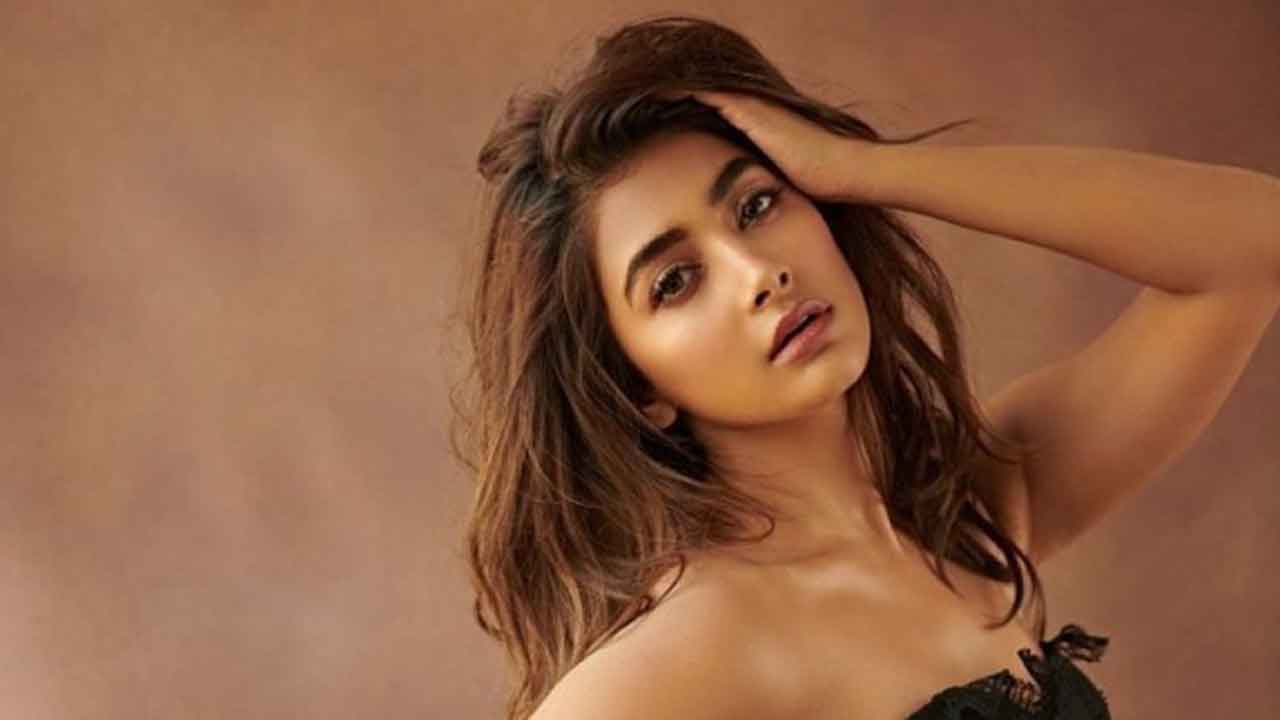 Being on the ramp, Pooja Hegde always gets nostalgic about her Miss Universe India days!