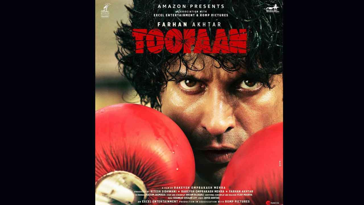 Milkha Singh says, “Farhan Akhtar has made a wonderful physique for the role of a boxer in ‘Toofaan’”!