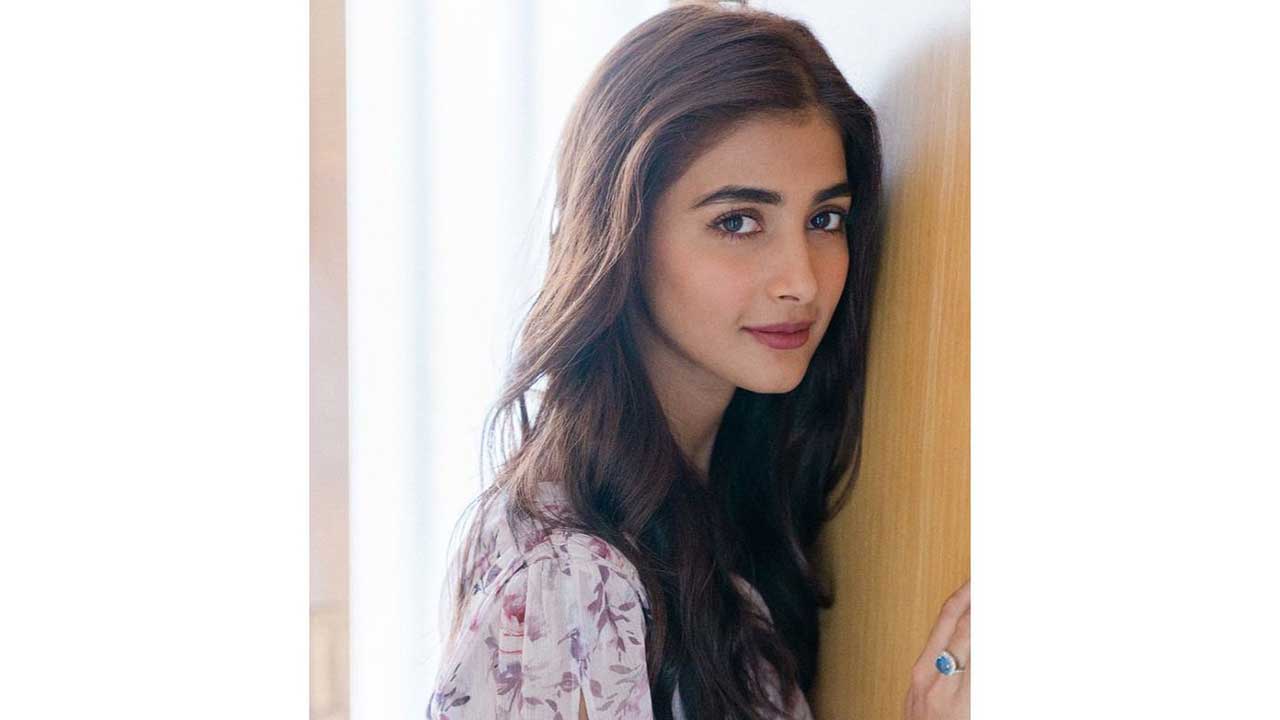 For Pooja Hegde Humanity is the first duty!