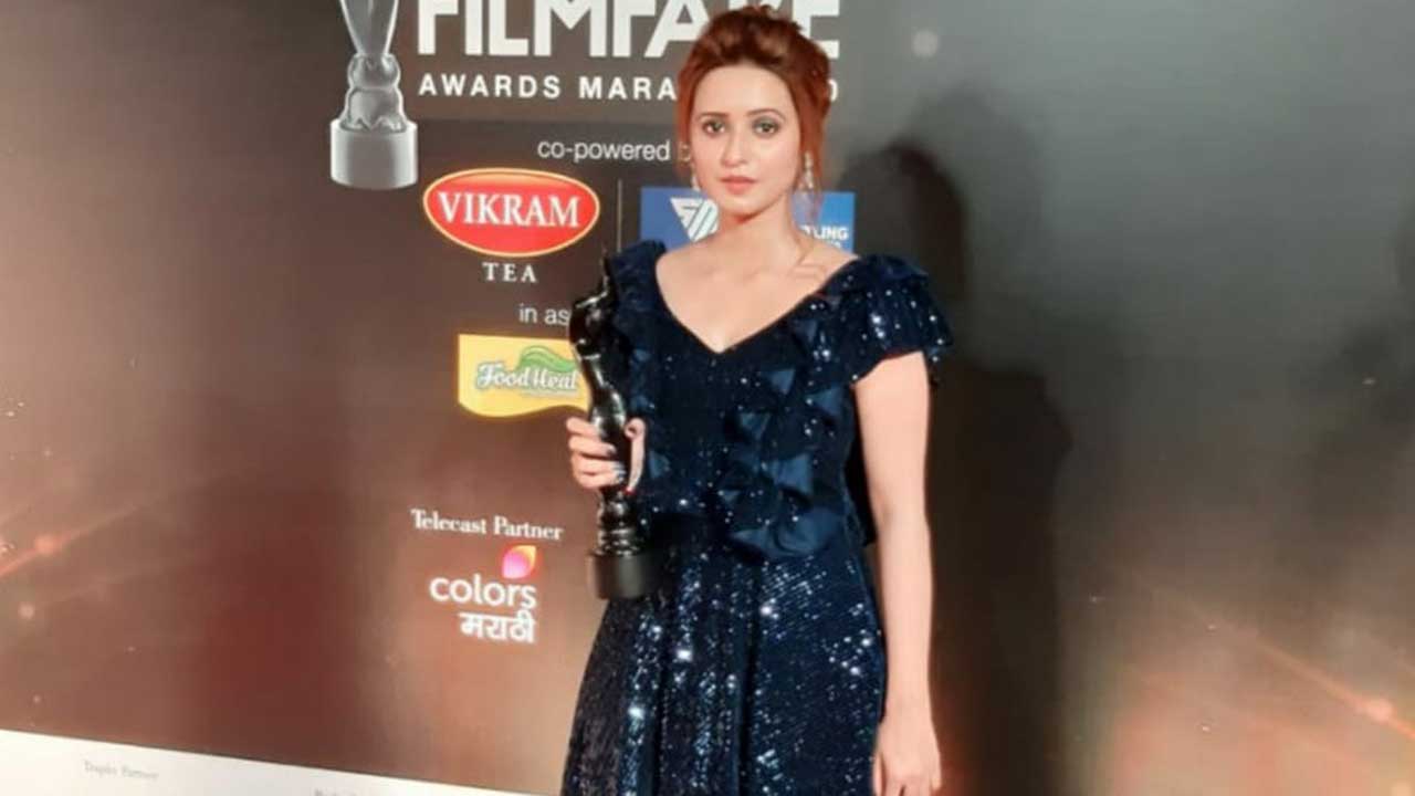 Shivani Surve wins ‘Best Debut Actress Award’ at the Filmfare Awards 2020 Marathi!