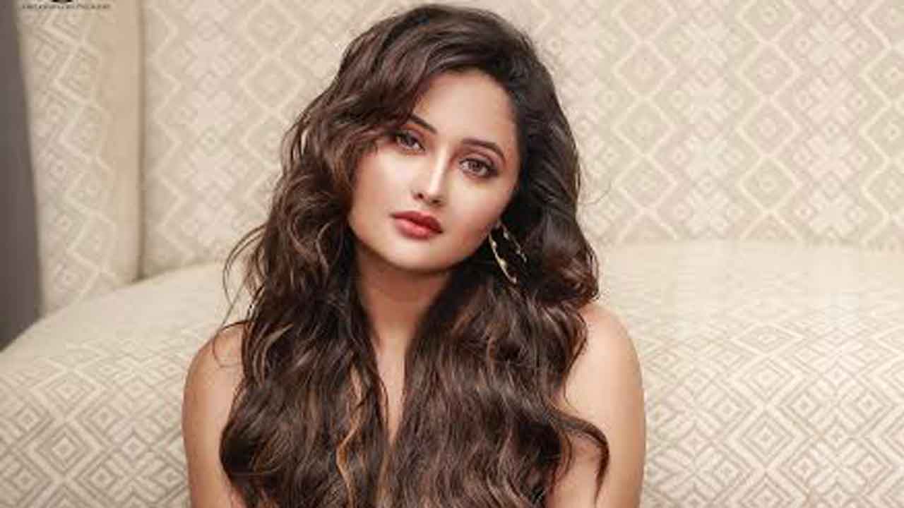 ‘Tandoor’ actor Rashami Desai’s Hot avatar!