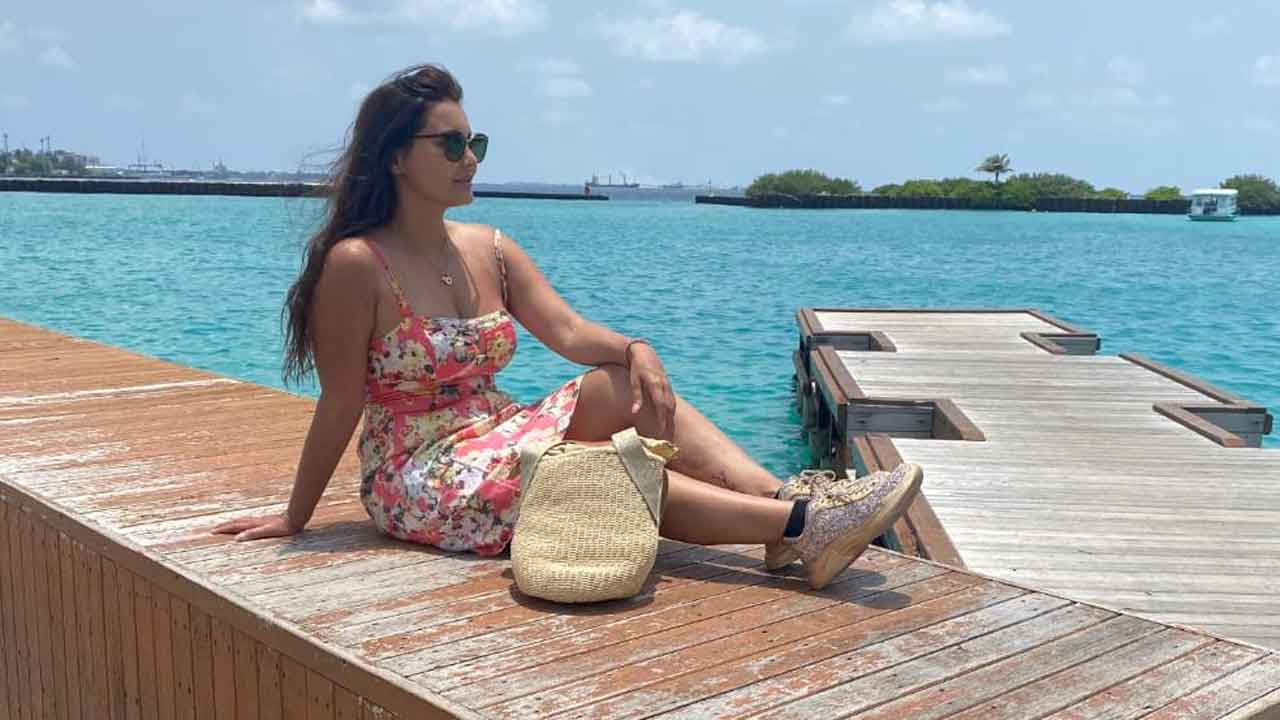 Minissha Lamba looks ethereal from her Maldives vacation