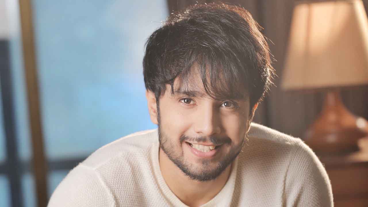 Zaan Khan requests his fans to not harm themselves in any way!