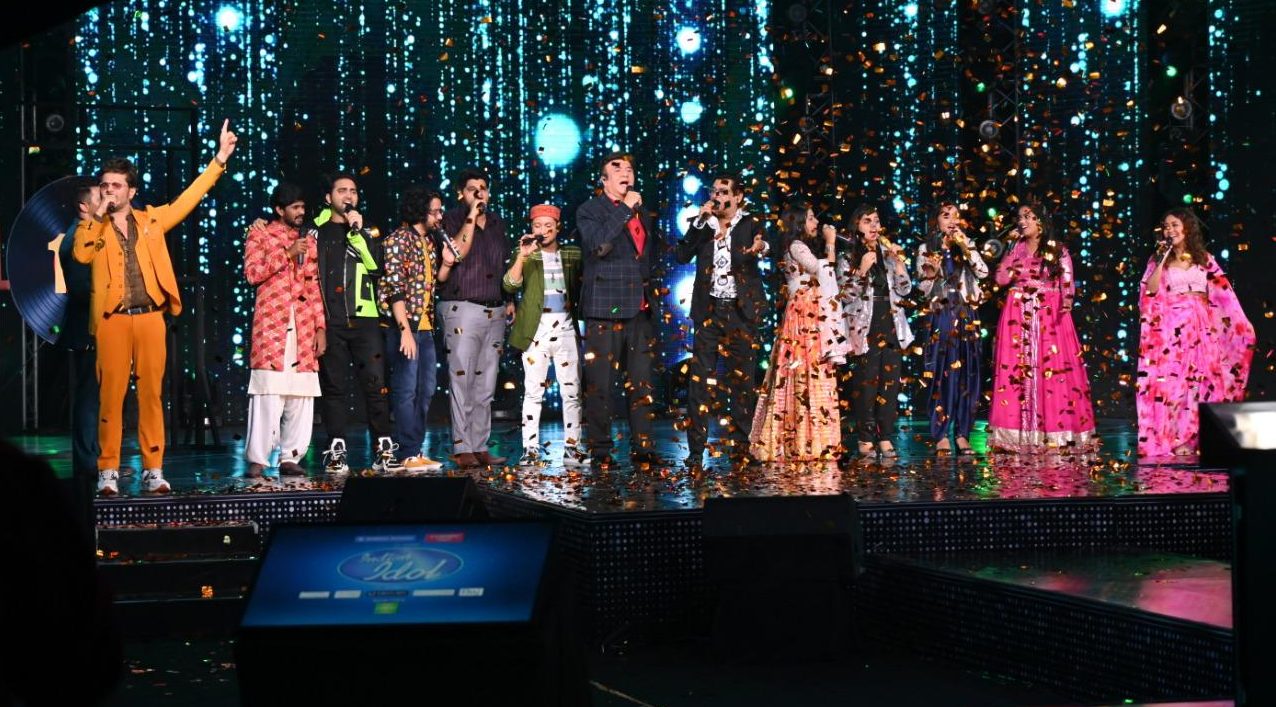 Amit Kumar along with all the contestants and Judges will be singing the top songs of Kishore Kumar in II12!
