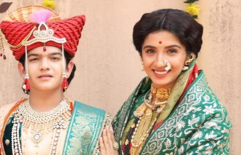 On-screen son-mother pair, Krish Chauhan and Snehalta Vasaikar, share same bond off-screen!