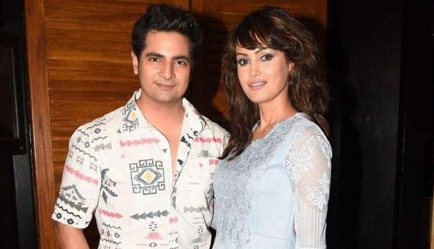 Television star Nisha Rawal files a complaint against her TV-Star husband Karan Mehra!