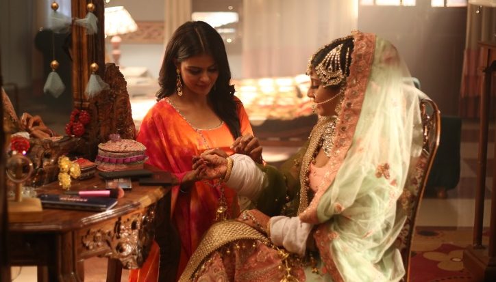 ‘Udaariyaan’ actors Priyanka Chaudhary and Isha  Malviya choose the wedding dresses on their own!