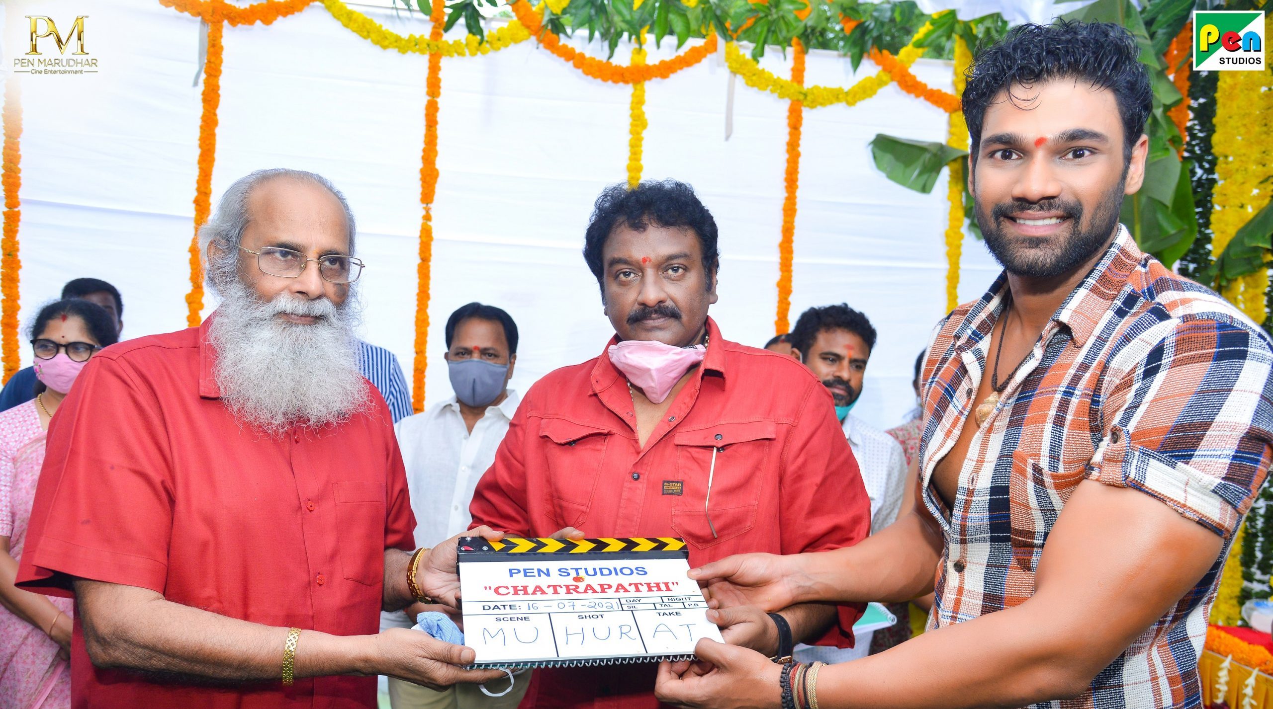 SS Rajamouli’s blockbuster movie Chatrapathi to be made in Hindi!