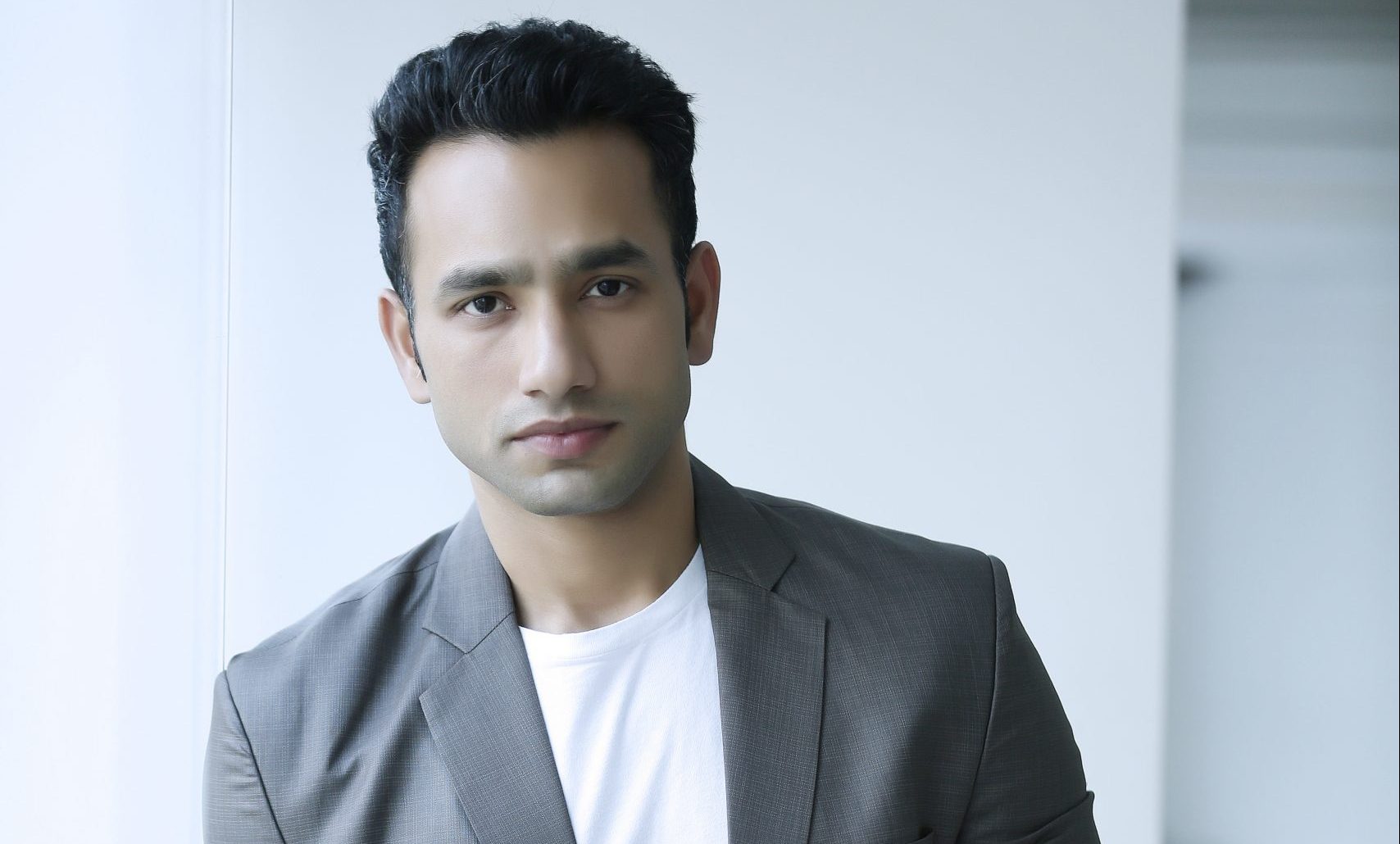 Harjinder Singh says, “Debuting with a big project like ‘Inspector Avinash’ su rely makes a difference’!