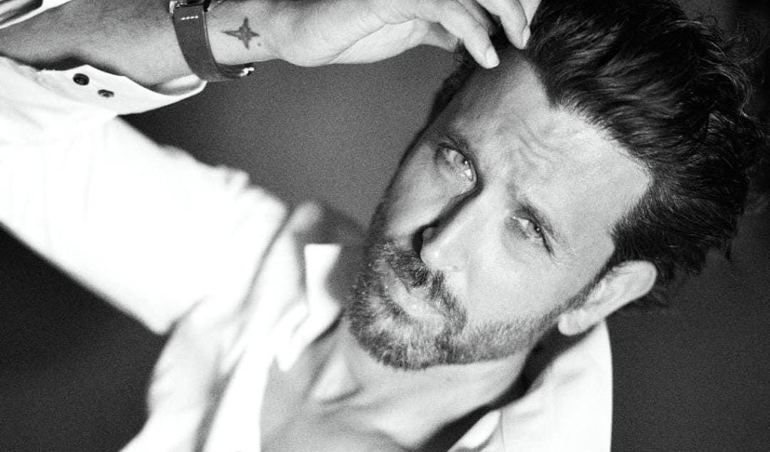 Hrithik Roshan’s ‘Post pack up shot’ too is Hot!