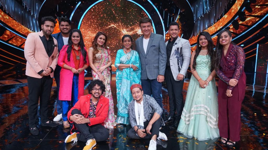 Legendary musical goddess Asha Bhosale to visit Indian Idol Season 12 sets!