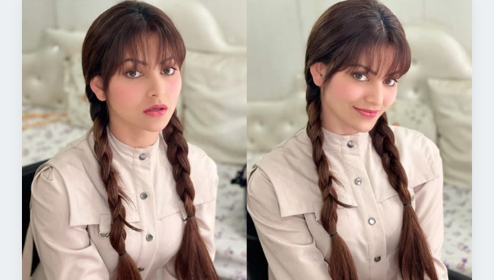 Fans compare Urvashi Rautela’s frinch hair hairstyle with K-Pop artist Lisa from ‘#BlackPink’!