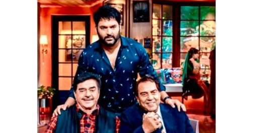 #Dharmendra shares an endearing photo from #TKSS!