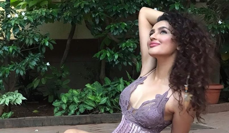 Seerat Kapoor is very particular about the choice of brands and the quality she uses on her skin, check out her products!