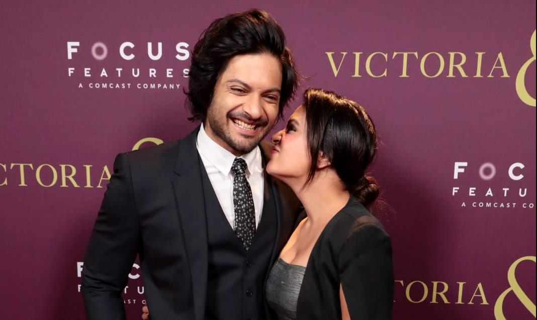 #RichaChadha flies to Delhi to wish Happy Birthday, in person, to her beau Ali Fazal!