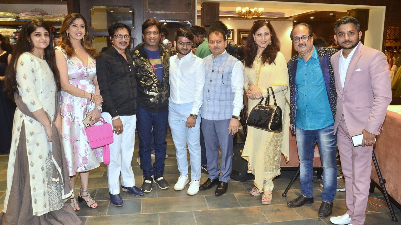 Hosted by Ronnie Rodrigues, Bharat Sumbad’s ‘Rasaya’  inaugurated in the presence of film personalities!