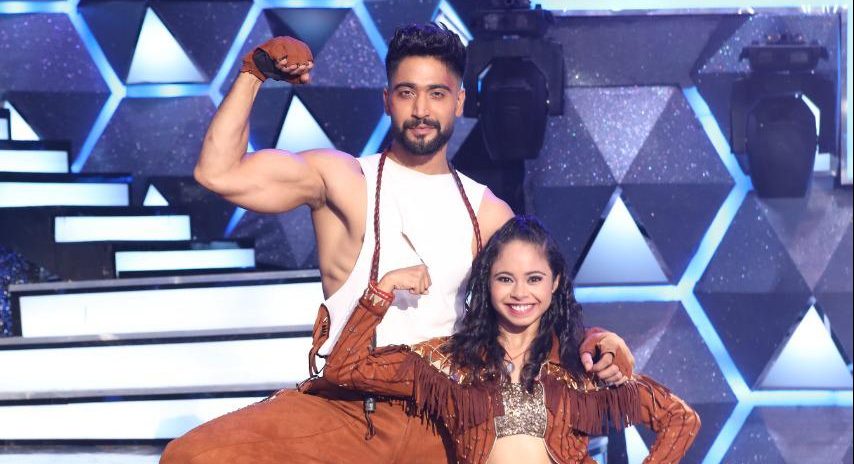 Geeta Kapur’s first ‘Sajda’ to IBD S2’s contestant Roza Rana!