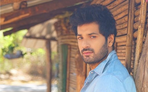 Mrunal Jain confesses, ‘I gorge on fafda-jalebi whenever I am in Gujarat’!