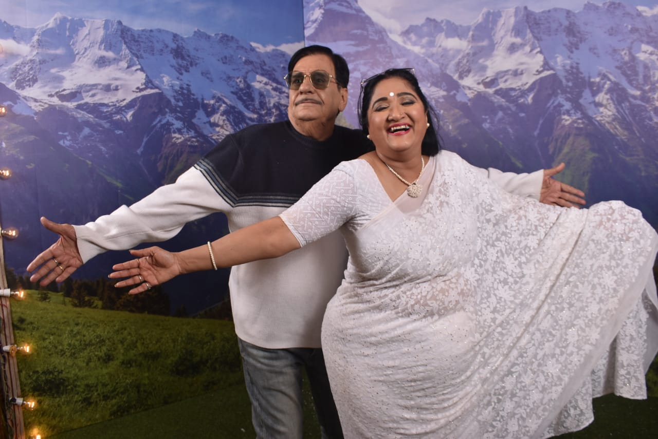 In ‘Anupamaa’, the Shah family organises a pre-wedding photoshoot for Baa and Babuji!