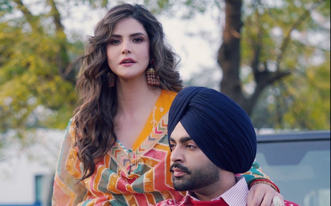 ‘Chann Chann’, a romantic Punjabi track, features beautiful Zareen Khan with talented Jordan Sandhu!