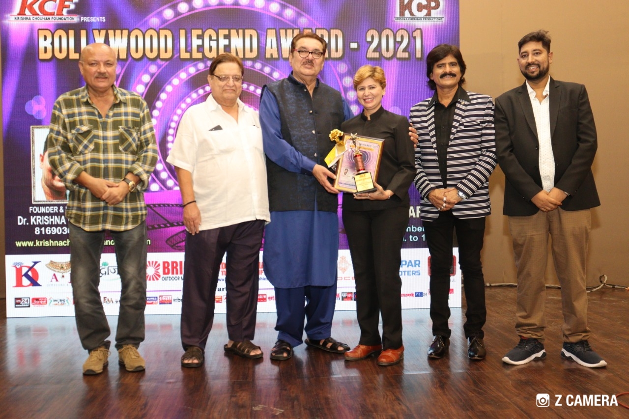 Dr Krishna Chauhan organises third Bollywood Legend Award 2021!