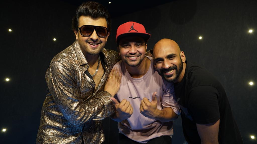 What’s brewing between actor Sahil Khattar, Singer Sonu Nigam and choreographer Rajit Dev?