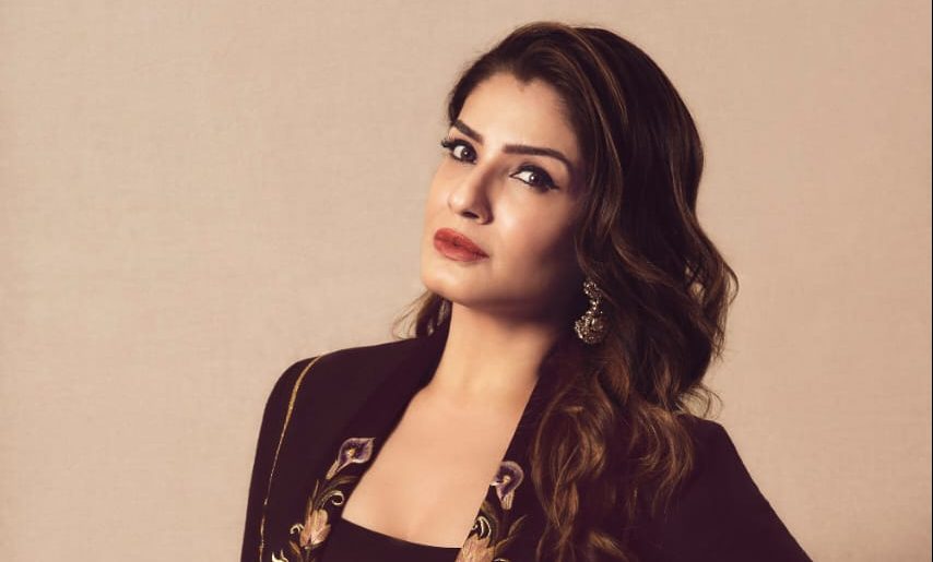 #RaveenaTandon gets back to work after dad’s demise!