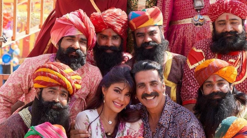 Jacqueline Fernandez shares a new picture with Akshay Kumar from ‘Bachchhan Paandey’!