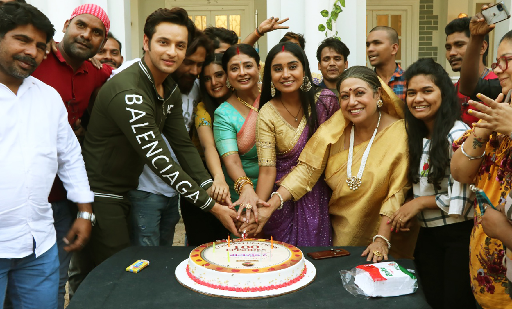 ‘Mann Sundar’ completes 100 successful episodes!