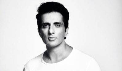 Sonu Sood applauds Indian Government, rescues Indian students from Ukraine!