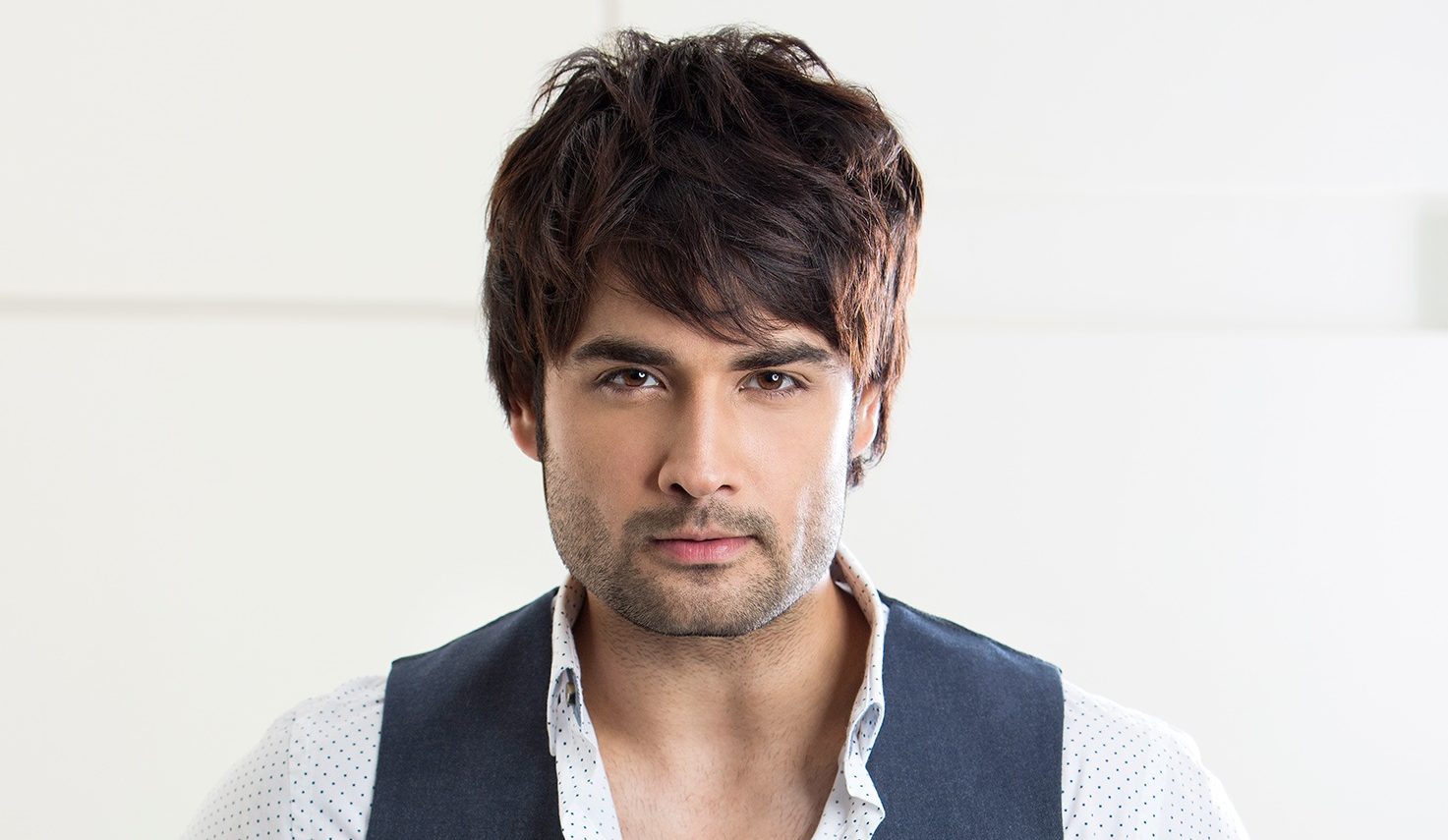 Vivian Dsena says, “I am not scared to go against the wave”!