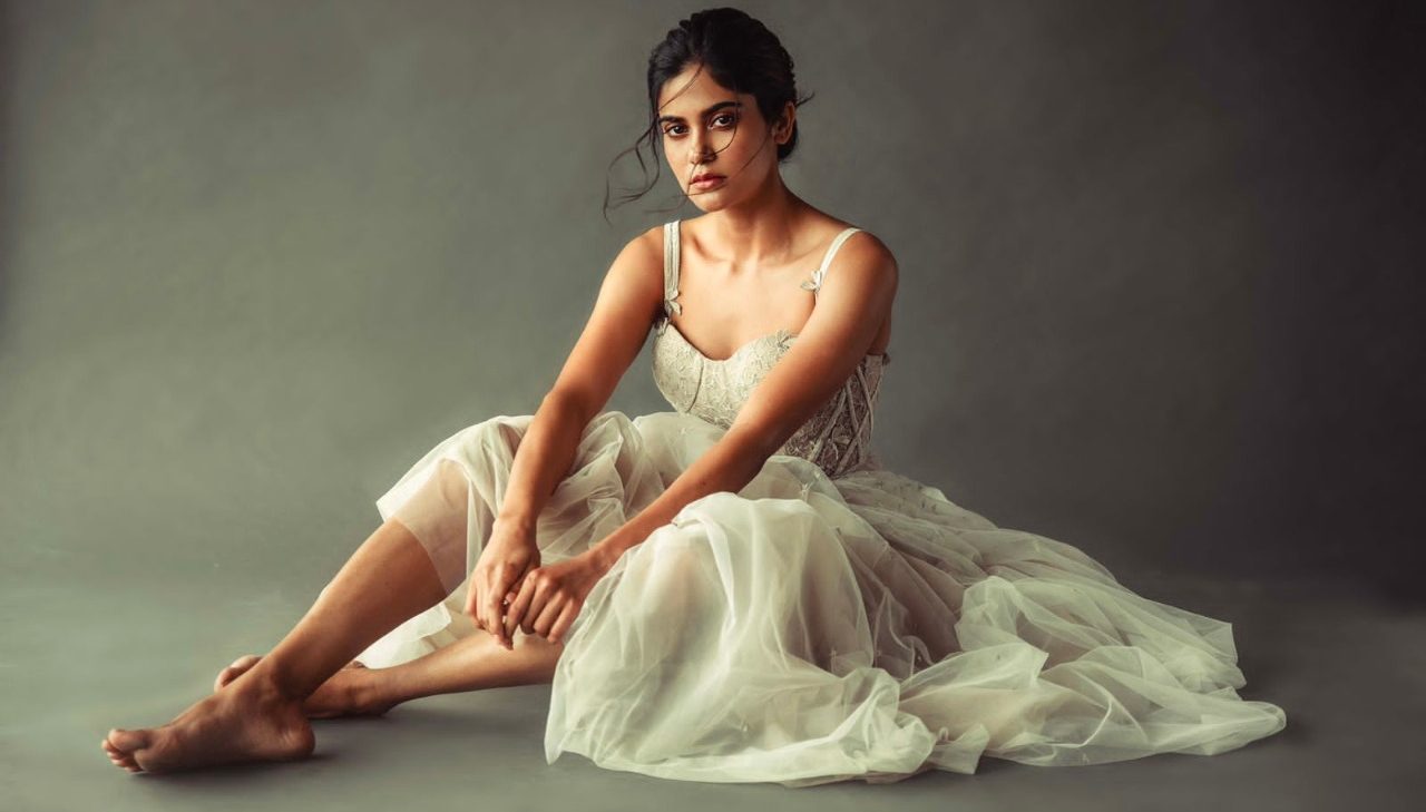 Aaditi Pohankar has always surprised fans and she will once again shock viewers with her stellar performance in ‘Aashram 3’!