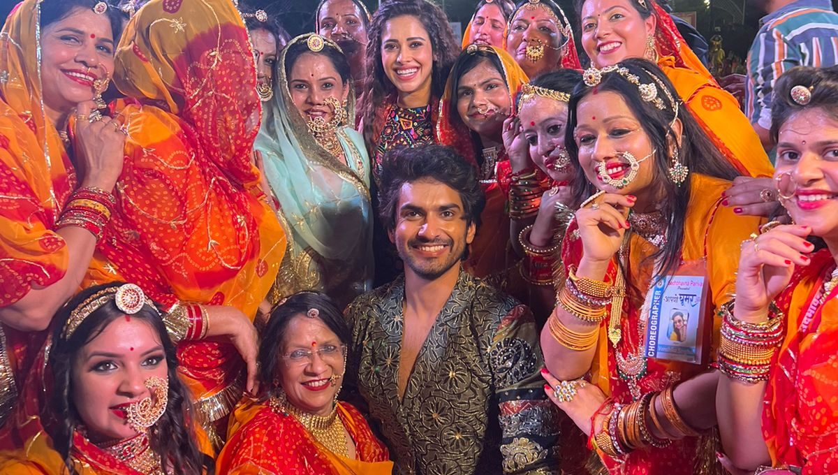 During ‘Janhit Mein Jaari’ promotion in Jaipur, Nushrratt Bharuccha and Anud Singh join 6000 women and break a world record by performing Ghoomar!