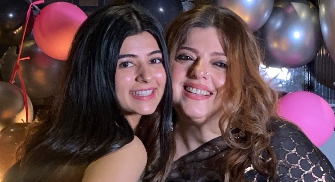 Delnaaz Irani and Yesha Rughani share a mother-daughter vibe!